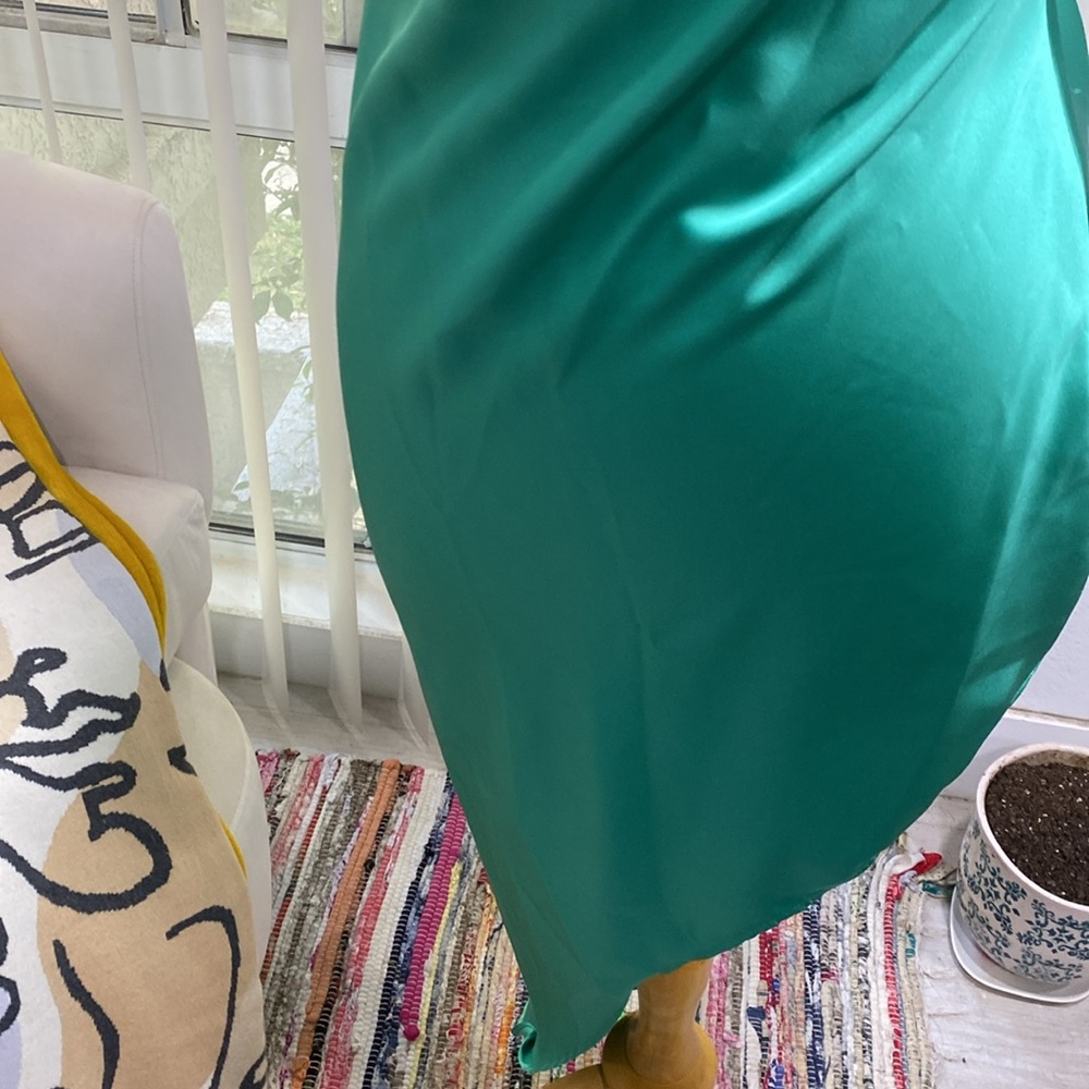 Dress 👗 ASYMMETRICAL - Picture 3 of 5